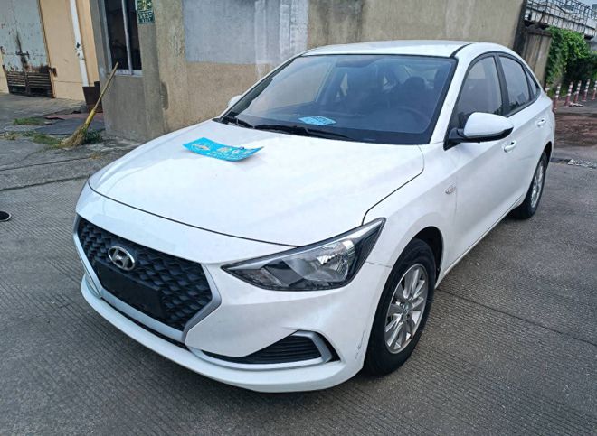 剛拿駕照買二手車練手這輛開了3年的現(xiàn)代悅動合適嗎？kaiyun網站(圖1)
